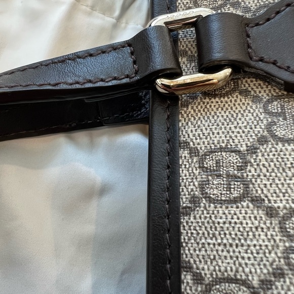 Authentic Gucci GG Supreme Canvas Handbag Brown - Picture 14 of 16